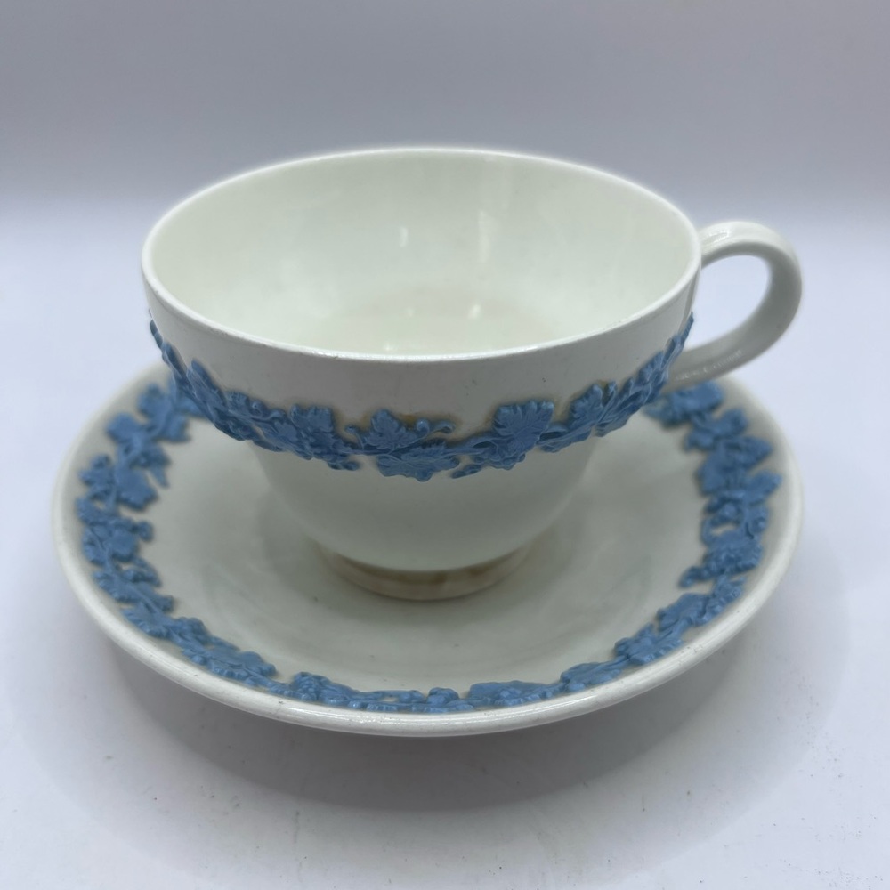Wedgewood white lavender fairy White and Blue Embossed Teacup and Saucer